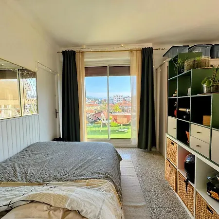 Appartement Large With Sea View Nice
