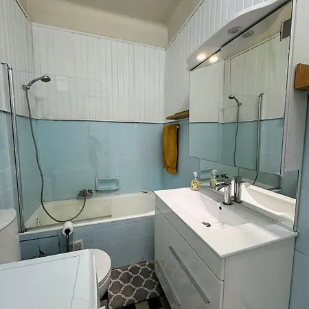 Large With Sea View Appartement *